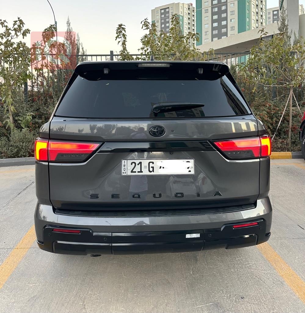 تۆیۆتا سیکۆیا